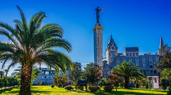 Urlaub in Georgien: von den Bergen bis Batumi am Schwarzen Meer - 10 Tage (GE-10)